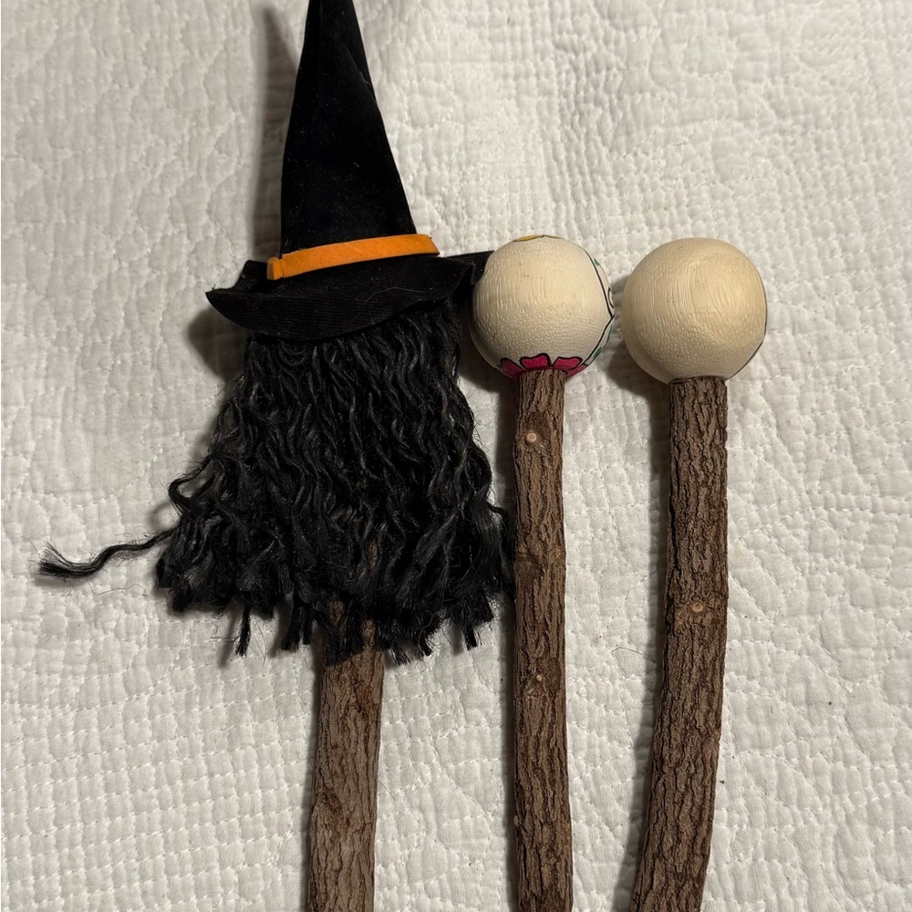 Handcrafted Skull Stick Pencil Set - Black and Brown - Picture 2 of 2